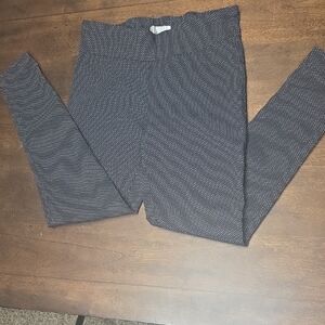 Just Be Womens' Black and White Dotted Leggings